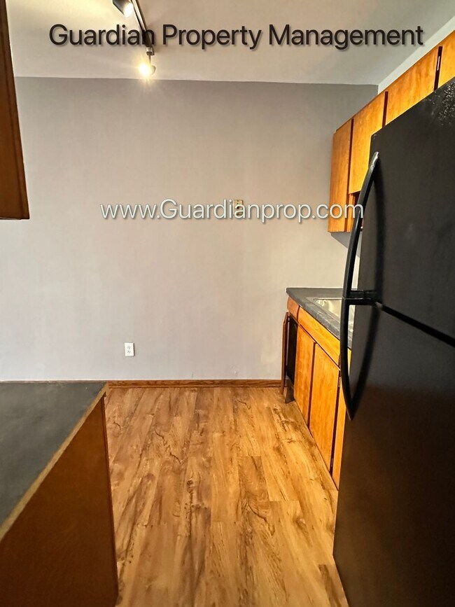 Building Photo - Kingfield Neighborhood Ground Level, Heat ...