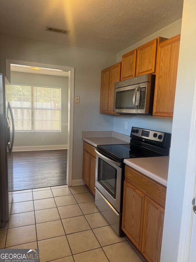 Building Photo - 1108 Patriot Cir