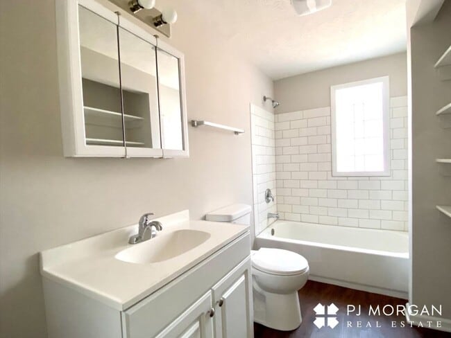 Building Photo - 4 Bedroom, 2 Bathroom House For Lease - $500 Off First Full Months Rent