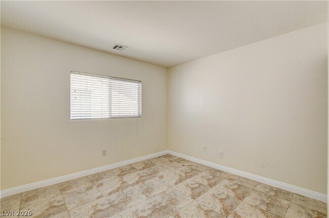 Building Photo - 4208 Perfect Drift St