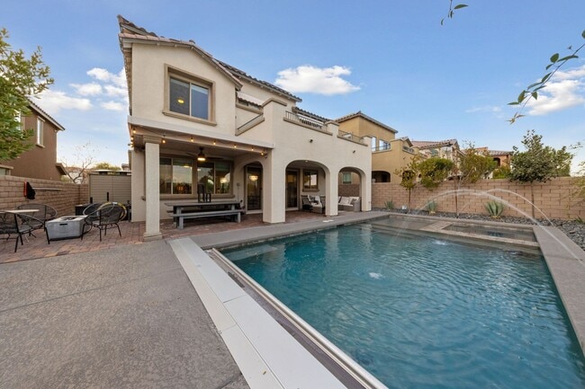 Building Photo - Luxury Dream Home with Unmatched Views and Resort-Style Amenities