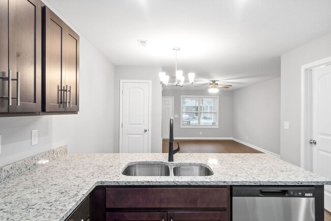 Building Photo - Pet Friendly Two Bedroom!