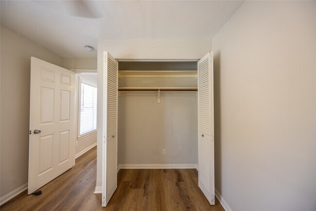 Building Photo - 3917 Billingsley St