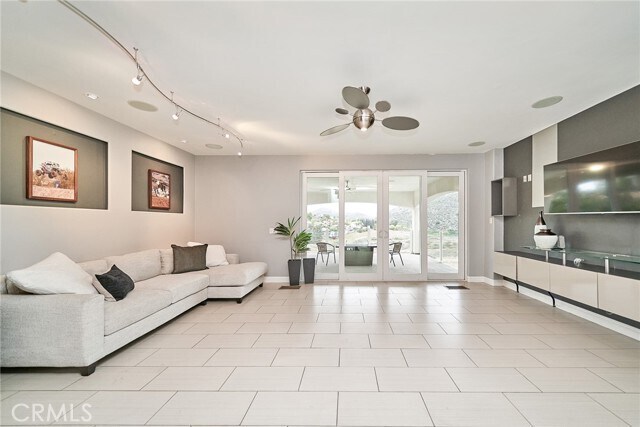Building Photo - 30480 Sparkle Dr