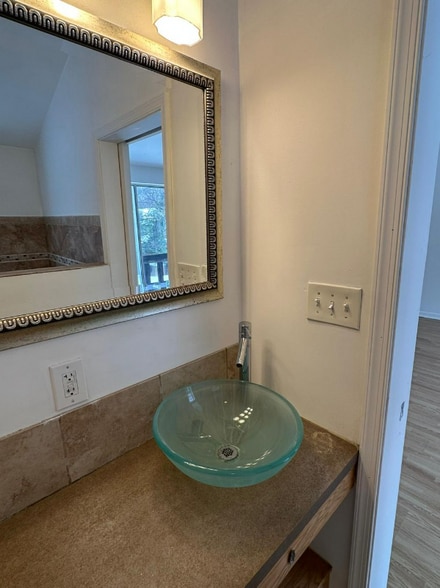 Primary Photo - 301 Loureiro Ln