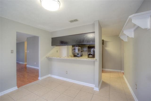 Building Photo - 5733 Vandalia Trail