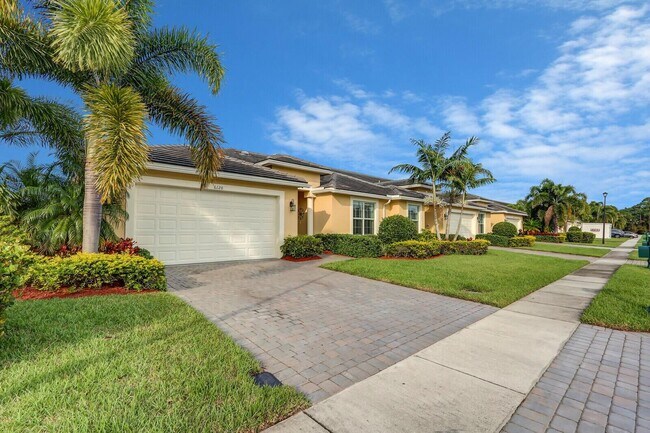 Building Photo - 6120 NW Cullen Way