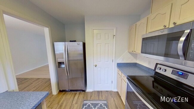 Building Photo - 117 Candace Pl