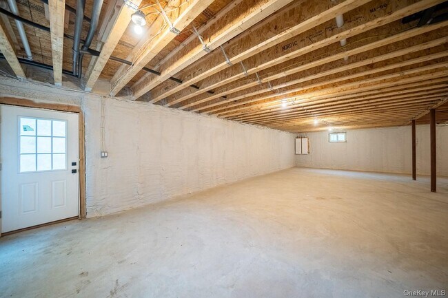 Building Photo - 60 Ramble Ln