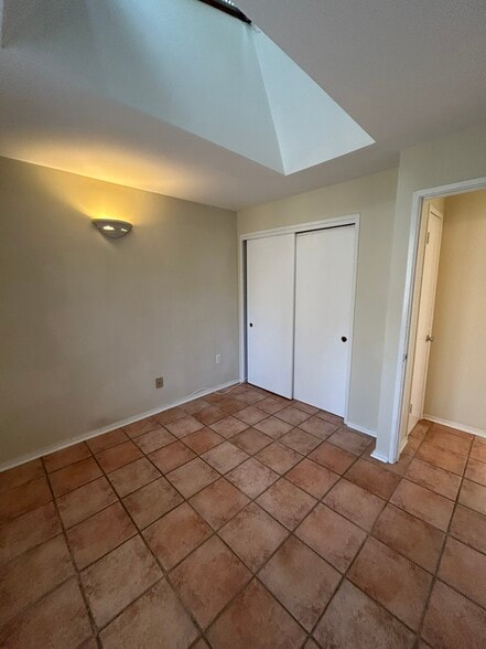 Building Photo - 6278 Occoquan Forest Dr