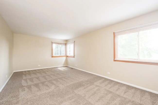 Building Photo - 780 Orchid Ln