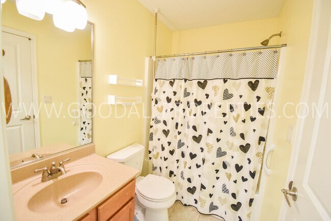 Building Photo - 4 Bedroom 4 Bath Executive Home in West Des Moines with a fenced in yard and a 3-car garage