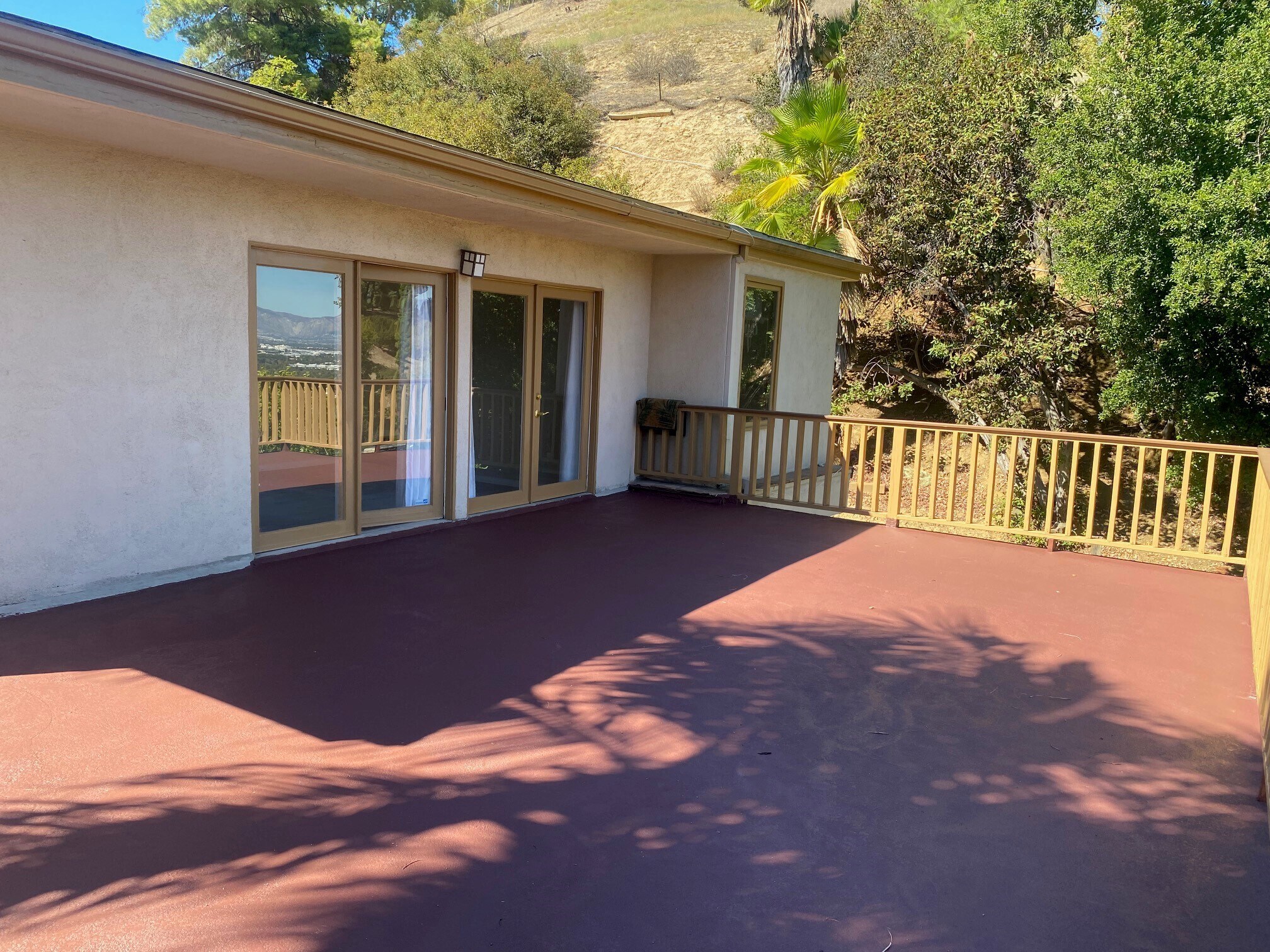 Deck off master - 4421 Grimes Pl