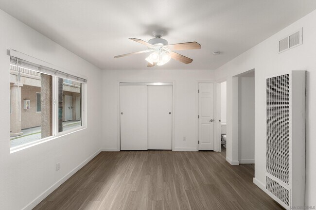 Building Photo - 4654 33rd St