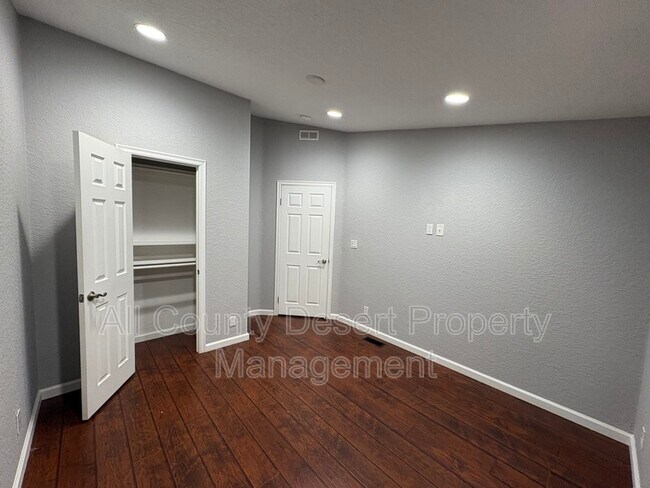 Building Photo - 43155 Portola Ave