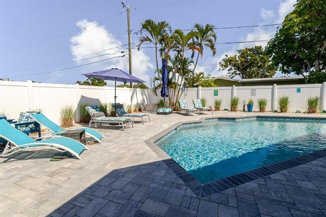 Building Photo - 6300 16th St S