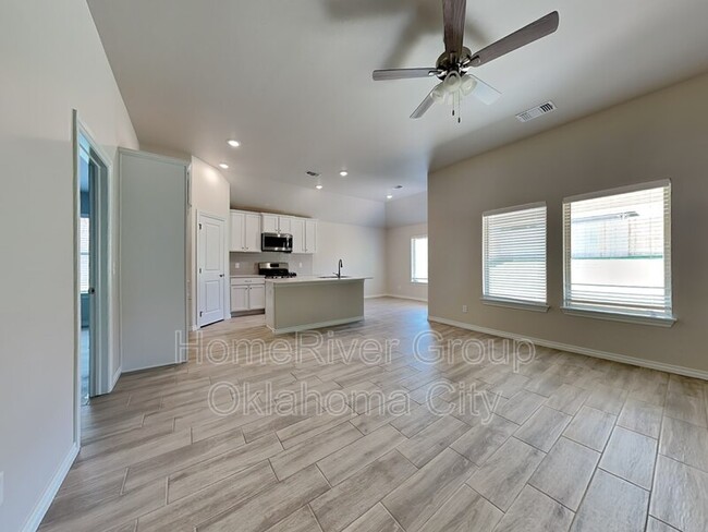 Building Photo - 8400 NW 163rd Ter