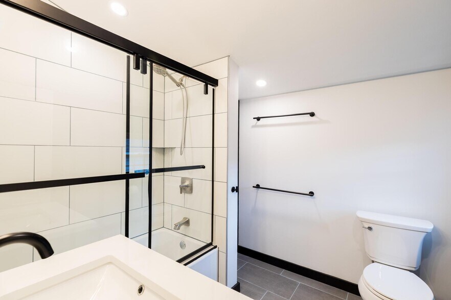 Building Photo - 21 Union St