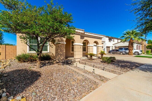 Building Photo - 21004 E Sunset Dr