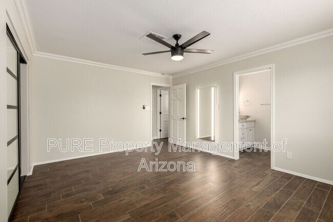 Building Photo - 6317 E Carolina Dr