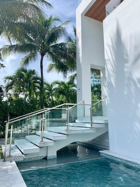 Building Photo - 785 Harbor Dr