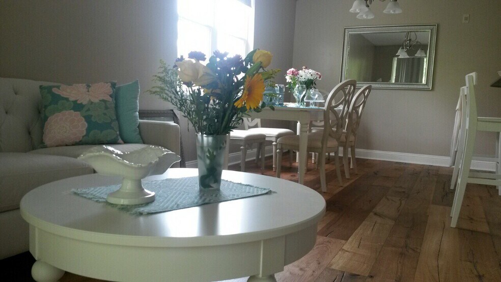 Living Room - 1310 Kenilworth Ave