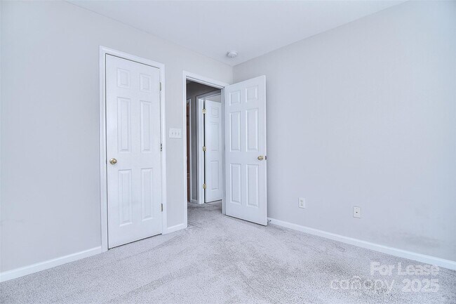 Building Photo - 11315 Dundarrach Ln