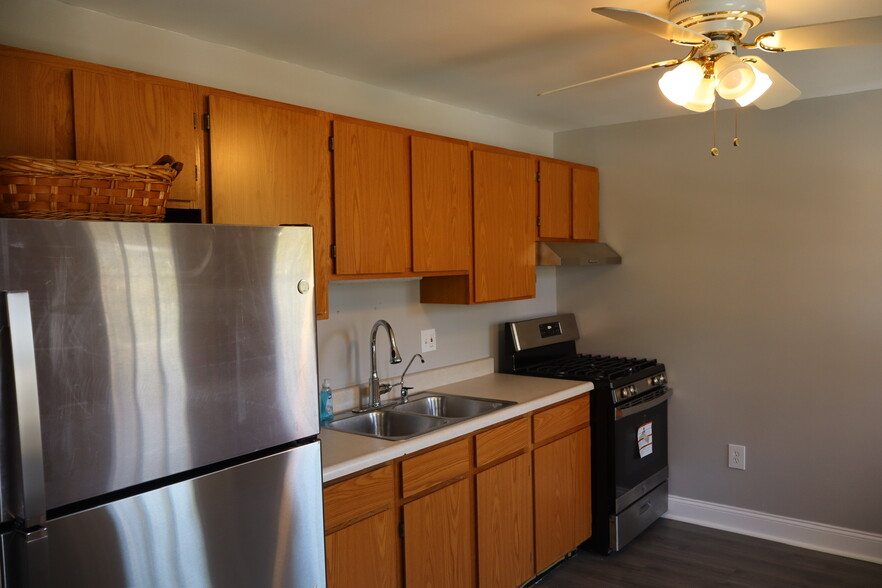 Building Photo - 346 McKinley Ave