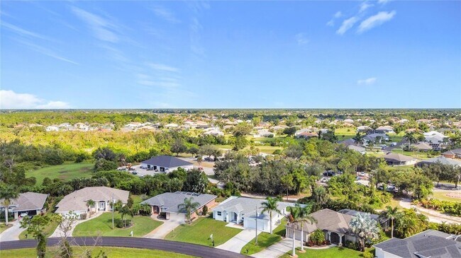 Building Photo - 26 Medalist Way