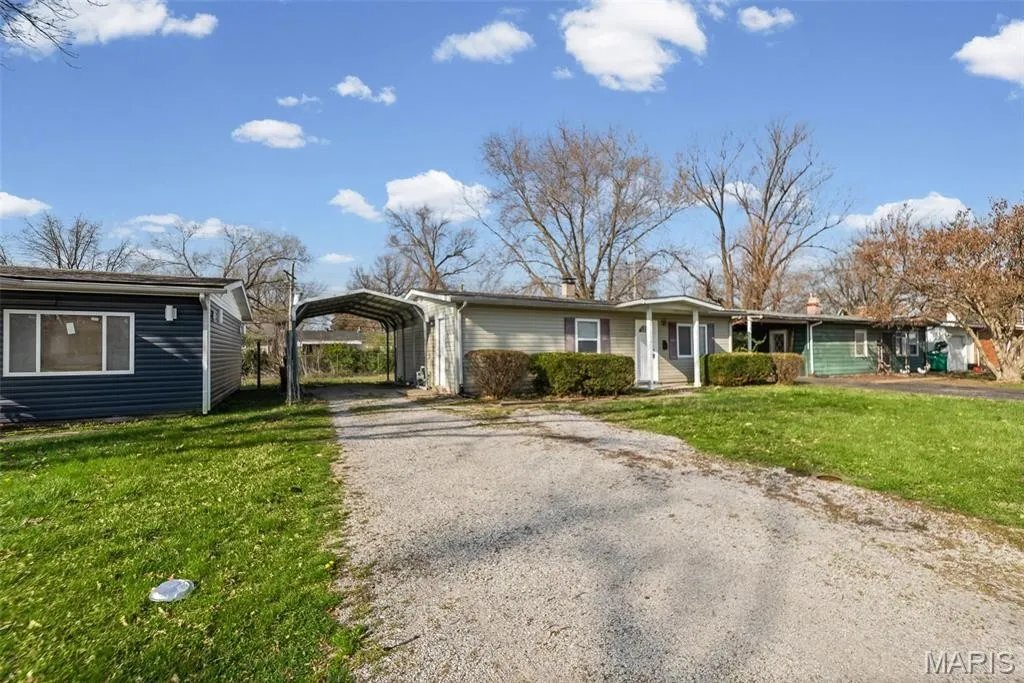 Building Photo - 502 St Thomas Ln