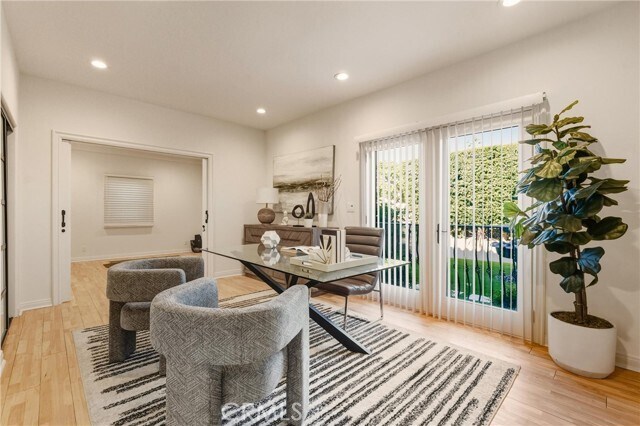 Building Photo - 5558 Edgewood Pl