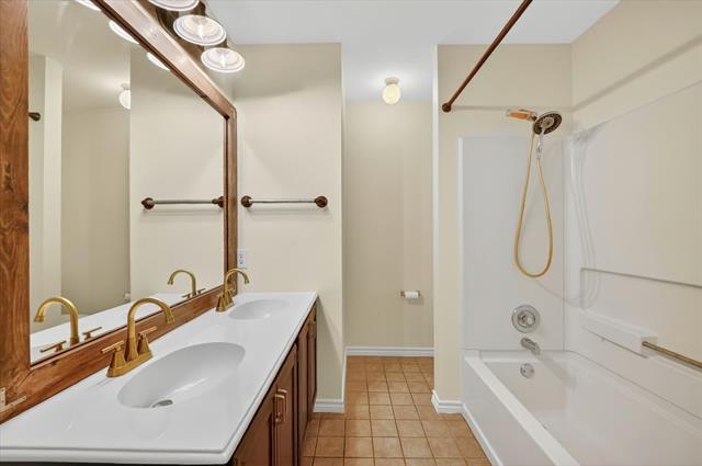 Building Photo - 4909 Lansdale Dr