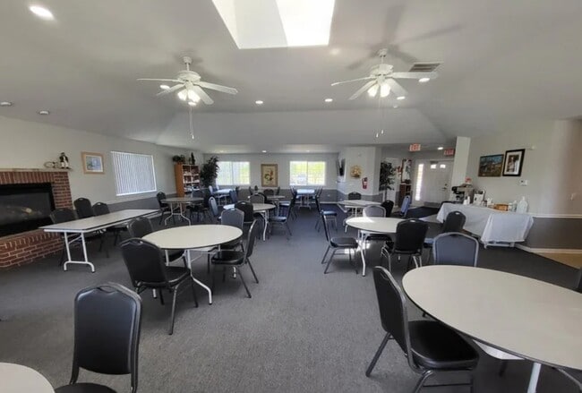 Building Photo - Lake Point Landing Phase I