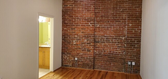 Building Photo - 2960 Inca St