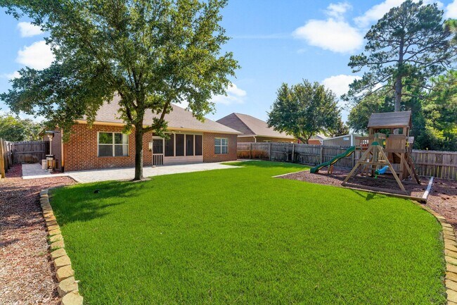 Building Photo - 132 Whispering Lake Dr