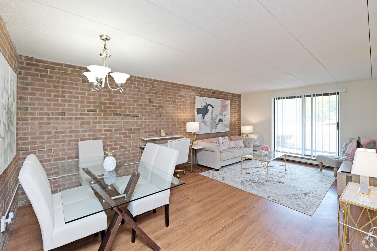 Queen Anne S Gate Apartments Weymouth Ma Apartment Finder