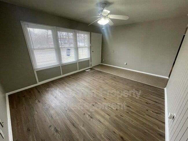 Building Photo - 915 Mullanphy Ln