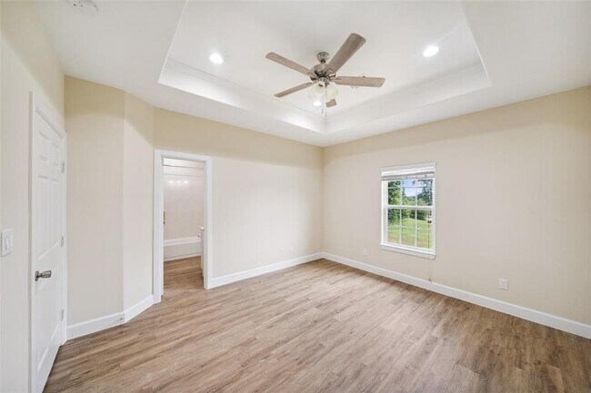 Building Photo - 14107 Overstreet Dr