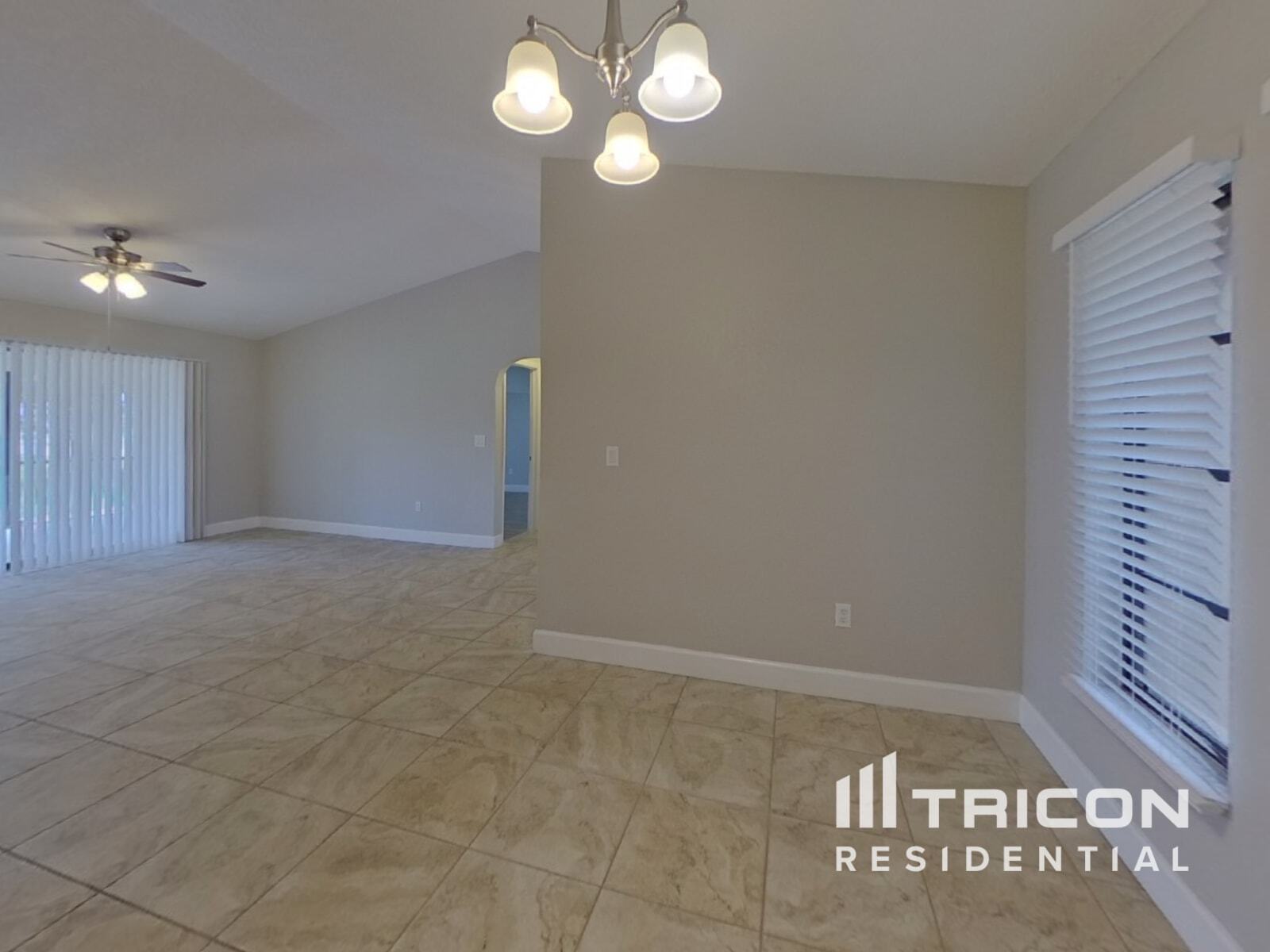 Building Photo - 2285 Rio De Janeiro Ave