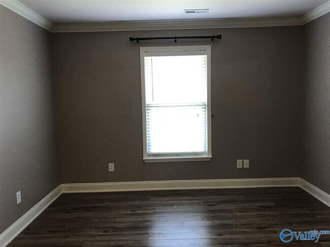 Building Photo - 244 Healey Dr