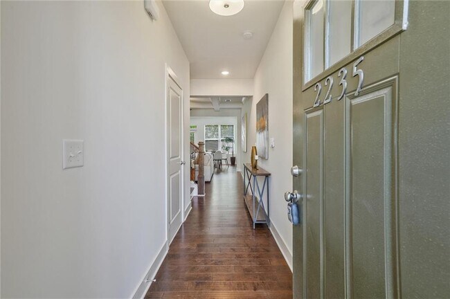 Building Photo - 2235 Mulsanne Dr