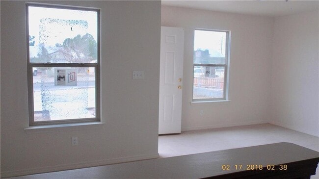 Building Photo - 2524 Porter Ave