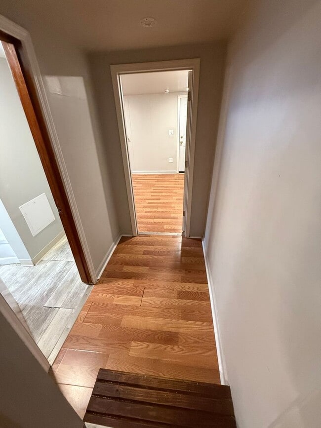 Building Photo - 2501 Arlington Ave