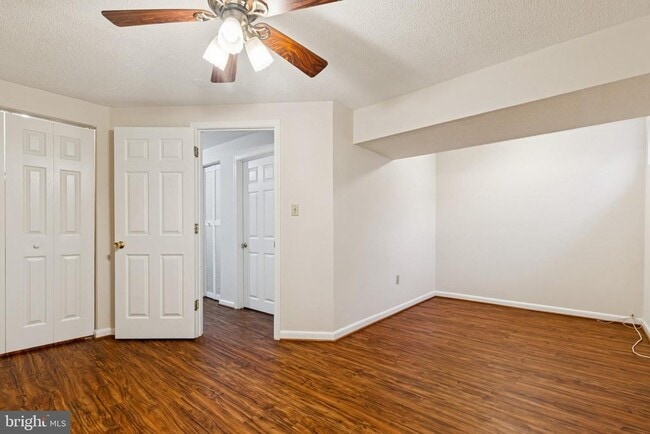 Building Photo - 3201 Marquis Dr