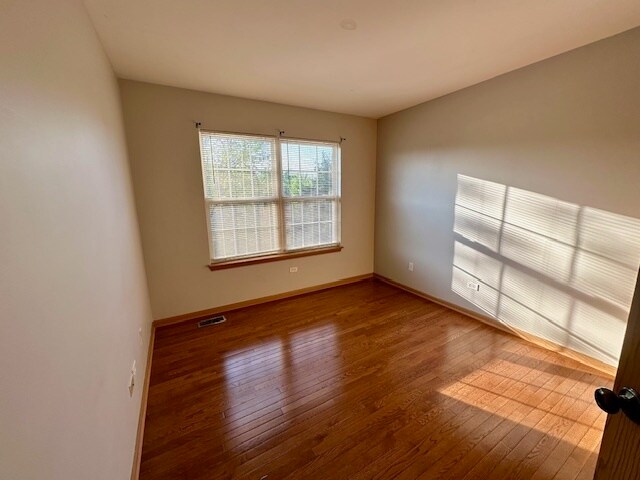 Building Photo - 2833 Vernal Ln