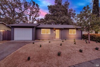 Building Photo - 6610 Oak Leaf Ct