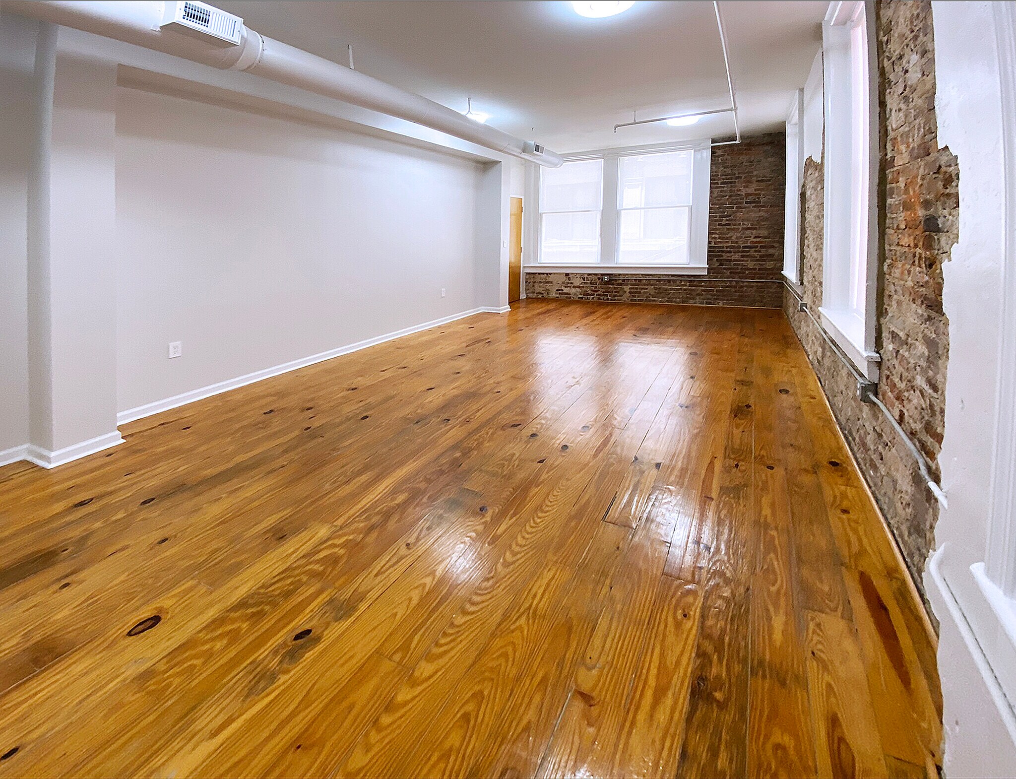 Building Photo - 89 Fairlie St NW
