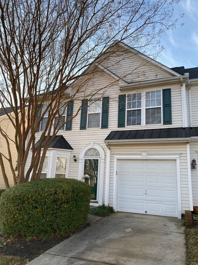 Building Photo - 232 Hadley Commons Dr