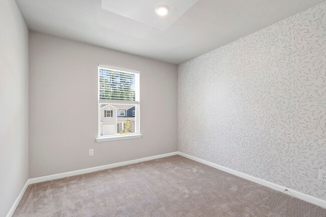 Building Photo - Modern 3-Bedroom Townhome with Luxury Fini...