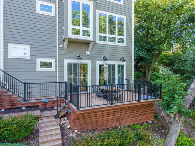 Building Photo - W5681 Ridge Rd